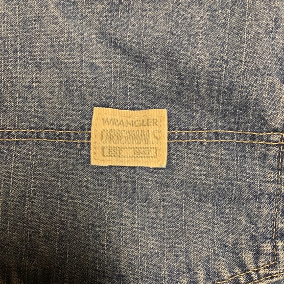 Men’s Wrangler Shorts 2/2 - Picture 2 of 6